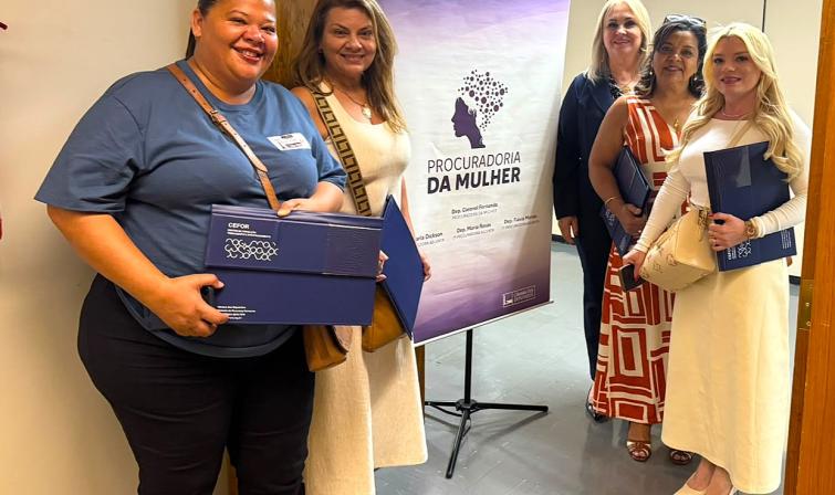 08_12-capacitacao-orcamento-mulher-2.jpeg