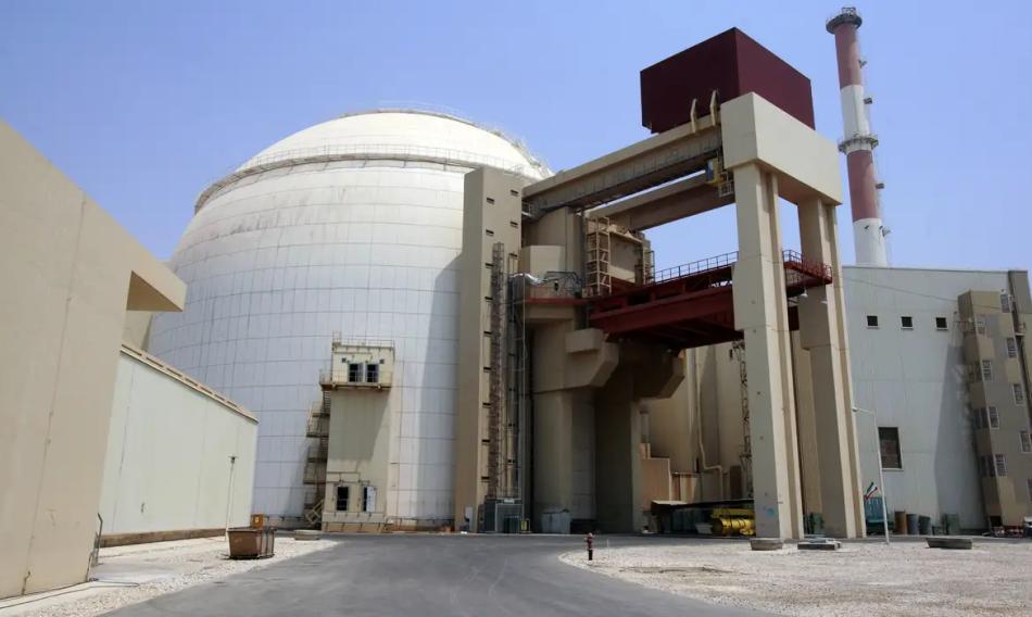 2010-08-2gm1e68l1j2301_rtrmadp_3_iran-nuclear-bushehr.jpg