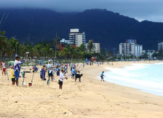 3-etapa-do-campeonato-paulista-de-pesca-acontece-neste-domingo-na-praia-do-massaguacu.jpeg