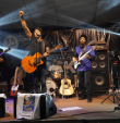 7-festival-rock-na-ilha-estreia-na-praia-do-pereque-neste-fim-de-semana-2.png