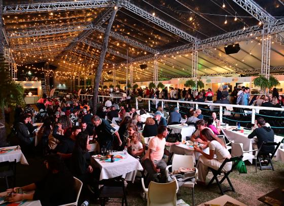 boteco-do-camarao-agita-o-centro-historico-de-ilhabela-com-chefs-renomados-e-pratos-especiais.jpg
