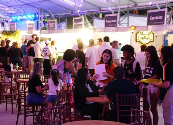 caraguatatuba-recebe-edicao-2025-do-festival-jazz-&-vinhos-de-5-a-8-de-junho-2.jpg