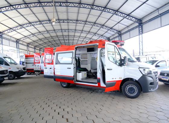 caraguatatuba-recebe-tres-ambulancias-para-renovar-e-ampliar-frota-do-samu-2.jpg