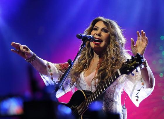 elba-ramalho-bicho-de-pe-e-negritude-junior-sao-algumas-das-atracoes-musicais-do-13-festival-da-sardinha-em-ilhabela.jpg