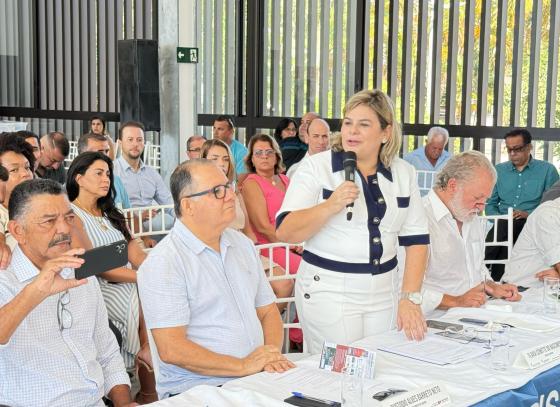 flavia-pascoal-conduz-reuniao-do-conselho-de-desenvolvimento-da-rm-vale-e-litoral-norte-1.jpeg