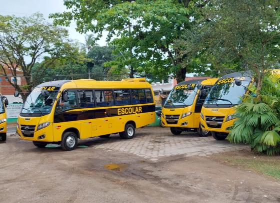 frota-do-transporte-escolar-de-ilhabela-garante-atendimento-a-mais-de-16-mil-alunos-da-rede-municipal.jpeg
