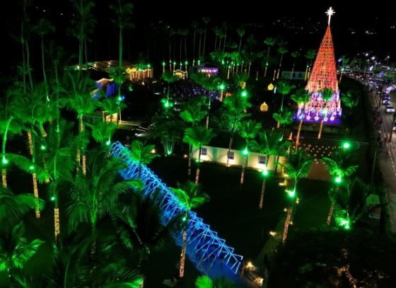 ilhabela-abre-as-portas-para-a-magia-do-4-natal-luz-com-decoracao-especial-e-espaco-gastronomico-no-parque-fazenda-engenho-dagua.jpg