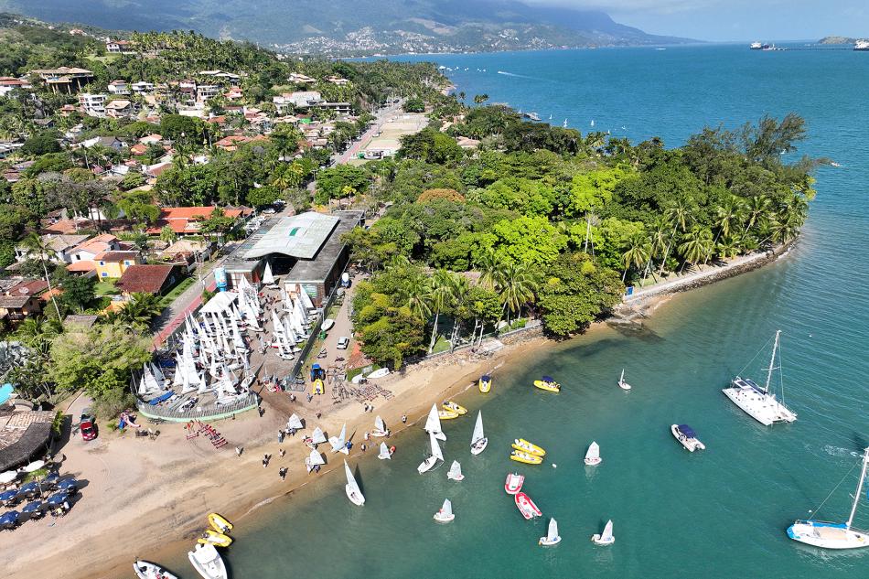 ilhabela-recebe-a-xiii-copa-brasil-de-vela-em-outubro-3.jpg