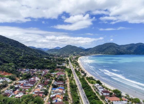 imagem-aerea-de-ubatuba-3-scaled.jpg