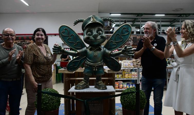 mercadao-de-ilhabela-recebe-2-festival-volta-ao-mundo-com-incentivo-a-empreendedores-locais-4.jpg