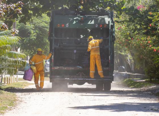 nova-empresa-de-coleta-de-lixo-comeca-a-operar-em-sao-sebastiao-2.jpeg