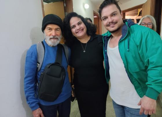 osmar-prado-comemora-78-anos-no-palco-do-teatro-municipal-de-sao-sebastiao-2.jpeg