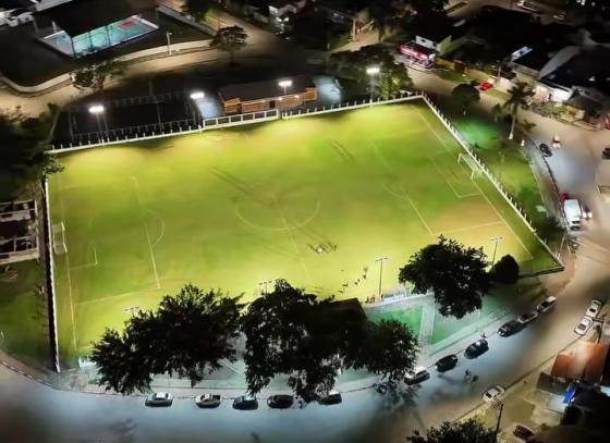 prefeita-flavia-pascoal-inaugura-nova-iluminacao-no-campo-do-maracana-na-estufa-ii-1.jpeg