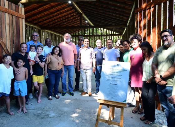 prefeito-colucci-entrega-novo-rancho-de-pesca-na-ponta-azeda-e-destaca-importancia-do-espaco-da-salga.jpg