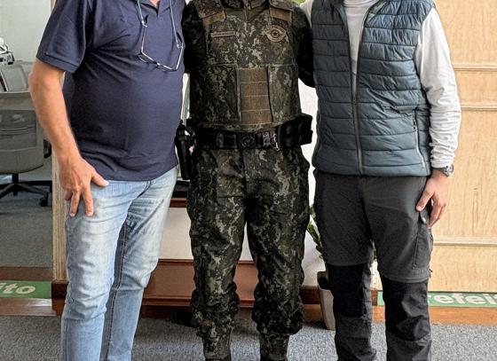 prefeito-de-ilhabela-recebe-novo-comandante-da-policia-militar-ambiental-do-litoral-norte.jpeg
