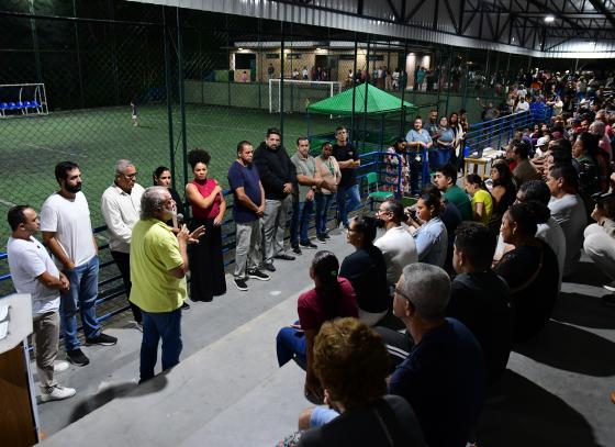 prefeito-toninho-colucci-entrega-cerca-de-300-cadastros-imobiliarios-do-nucleo-de-regularizacao-fundiaria-reino-ii.jpg