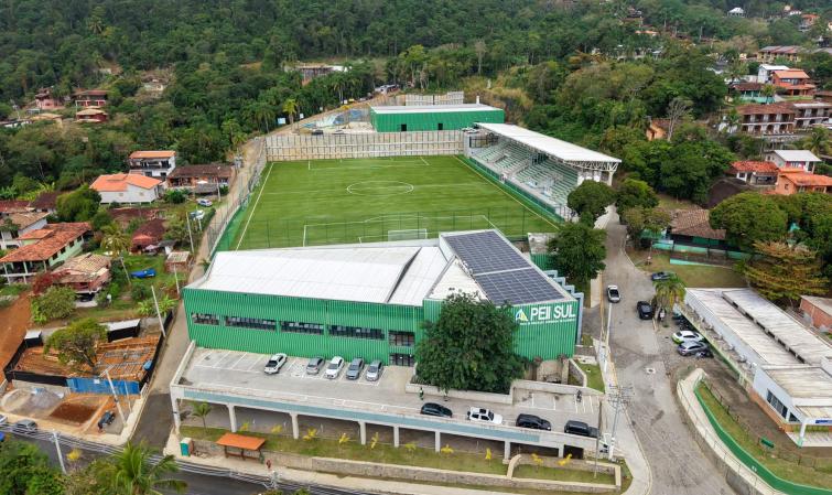 prefeito-toninho-colucci-entrega-fase-final-do-complexo-esportivo-do-peii-sul-em-ilhabela-3.jpeg