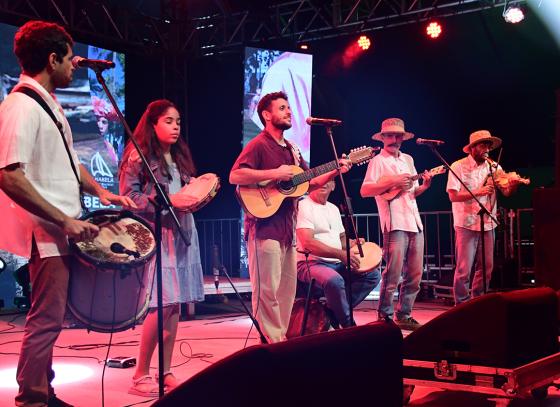prefeitura-de-ilhabela-abre-a-31-semana-da-cultura-caicara-com-homenagens-emocionantes-e-valorizacao-das-tradicoes-do-povo-caicara-4.jpeg