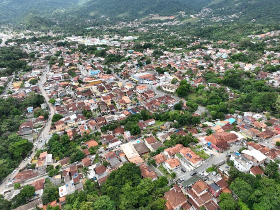 prefeitura-de-ilhabela-apresenta-cenario-economico-e-alternativas-em-audiencia-publica-1024x767.jpg