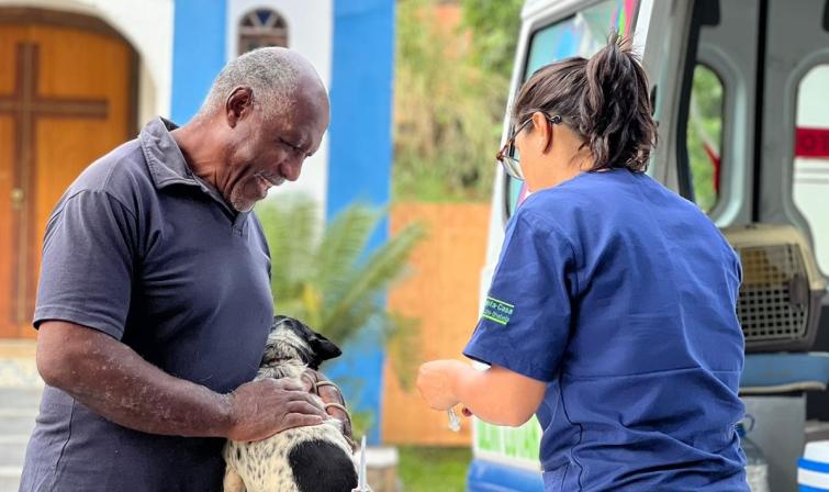prefeitura-de-ilhabela-retoma-programa-bem-estar-animal-e-leva-servicos-gratuitos-do-cra-aos-bairros.jpeg