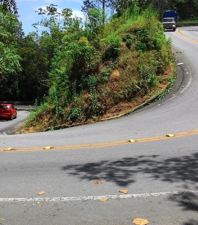 rodovia-oswaldo-cruz-httprodsnaestradablogspotcom201610roteiro-19-subida-de-ubatubahtml.jpg
