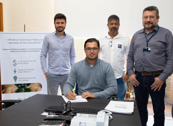 sao-sebastiao-recebe-investimento-da-edp-para-modernizar-iluminacao-publica-2.jpeg