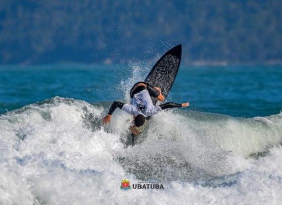ubatuba-encerra-2-etapa-do-pro-surf-2025-com-grande-participacao-e-alto-nivel-tecnico.jpeg